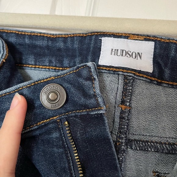 Hudson Bacara Straight Crop Cuffed Jeans in Sere Wash - Picture 6 of 9